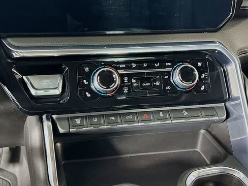 Used 2024 GMC Sierra 2500 Denali w/ Denali Reserve Package image 18