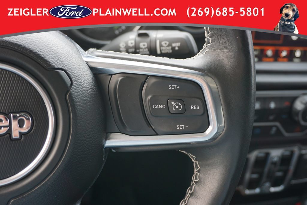 Used 2023 Jeep Wrangler Unlimited Sahara w/ Cold Weather Group AWD/4WD image 25