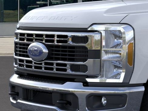 New 2026 Ford F350 XLT image 17
