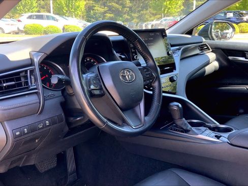 Used 2024 Toyota Camry XSE FWD image 17
