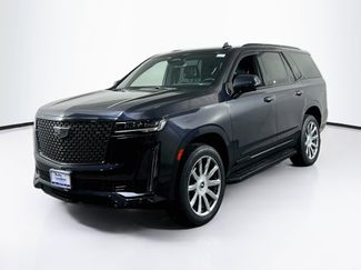 Used 2022 Cadillac Escalade Luxury w/ LPO, Illumination Package AWD/4WD video 1