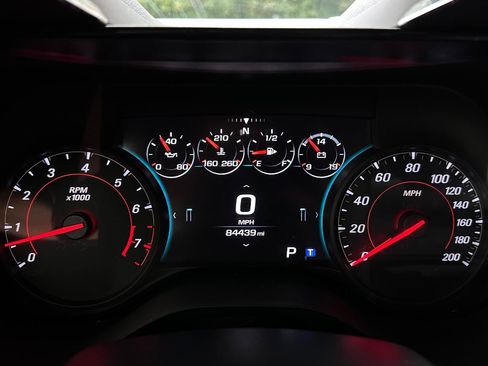 Used 2018 Chevrolet Camaro SS RWD image 22