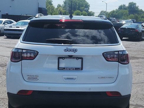 Used 2025 Jeep Compass Limited AWD/4WD image 6