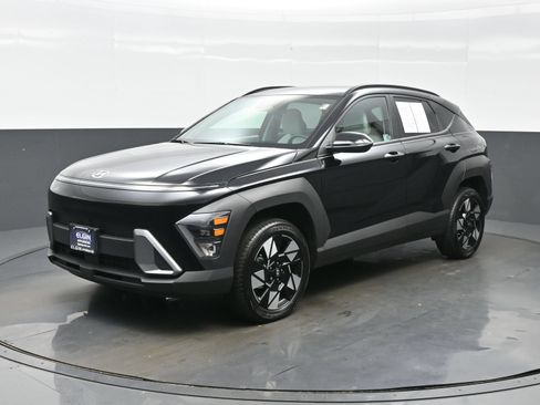 Used 2025 Hyundai Kona SEL AWD/4WD image 2