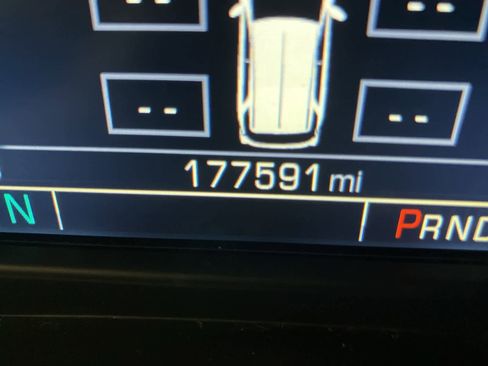 Used 2019 Chevrolet Tahoe LT image 31