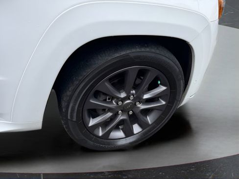 Used 2019 Jeep Grand Cherokee High Altitude AWD/4WD image 15