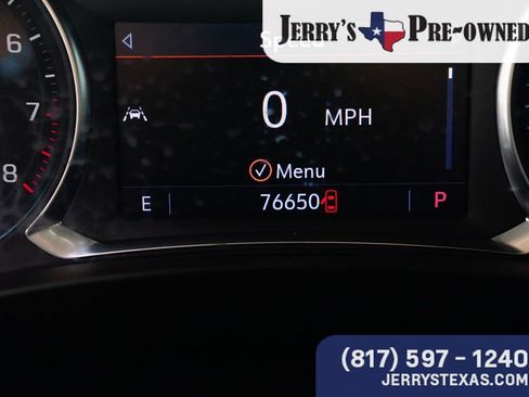 Used 2023 Chevrolet Traverse RS FWD image 10