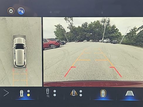 Used 2026 Chevrolet Equinox LT w/ Safety and Technology Package AWD/4WD image 29
