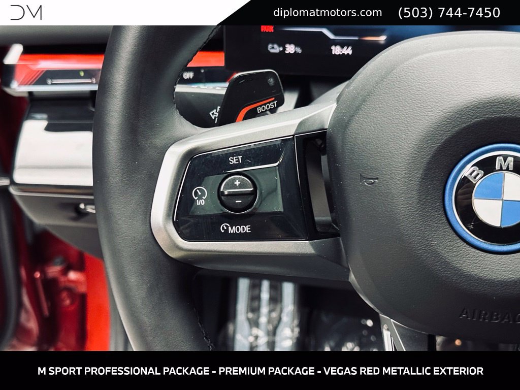 Used 2025 BMW i5 xDrive40 w/ M Sport Package AWD/4WD image 30