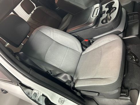 Used 2024 RAM 2500 Big Horn w/ Safety Group image 24