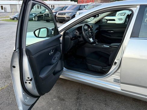 Used 2020 Nissan Sentra S w/ Lighting Package FWD image 14