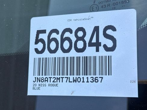 Used 2020 Nissan Rogue SV FWD image 2