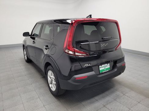 Used 2022 Kia Soul LX w/ Technology Package FWD image 5