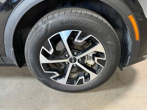Used 2023 Kia Sportage EX AWD/4WD image 28