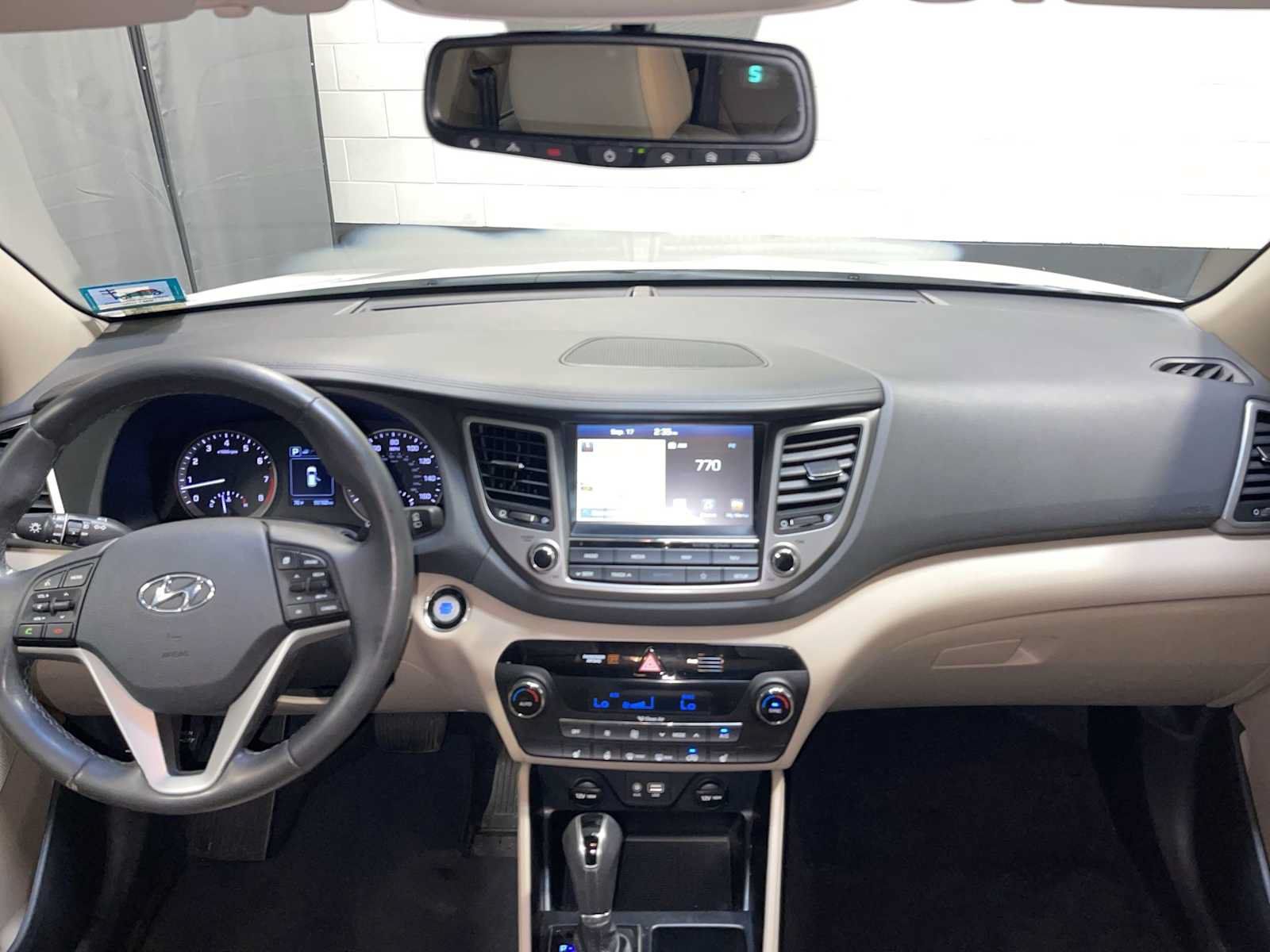 Used 2018 Hyundai Tucson Limited AWD/4WD image 10