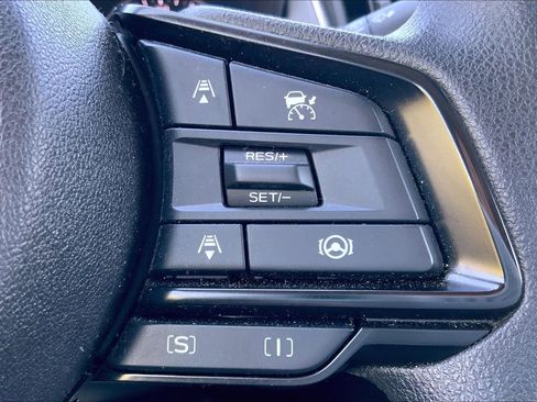 Used 2024 Subaru Crosstrek 2.0i Premium w/ Crosstrek Mirror Package AWD/4WD image 21