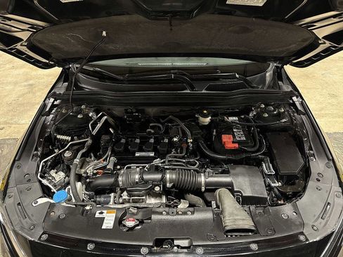 Used 2019 Honda Accord LX image 12