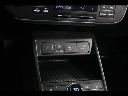 Certified 2024 Hyundai Kona SEL FWD image 15