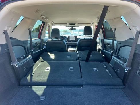 Used 2022 Nissan Pathfinder SL image 38