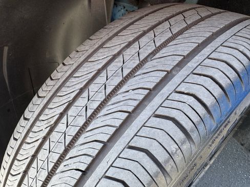 Used 2024 Volkswagen Taos SE image 13