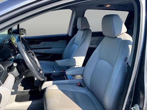 Used 2018 Honda Odyssey Touring image 8