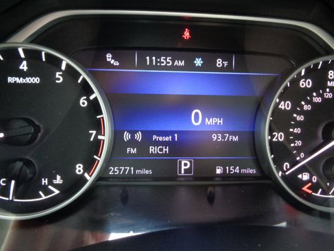 Used 2023 Nissan Murano SV w/ SV Midnight Edition Package image 19