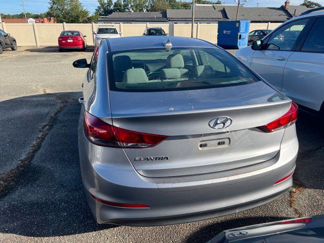 Used 2017 Hyundai Elantra SE FWD image 6