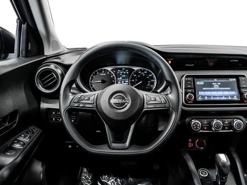 Used 2024 Nissan Kicks S image 24