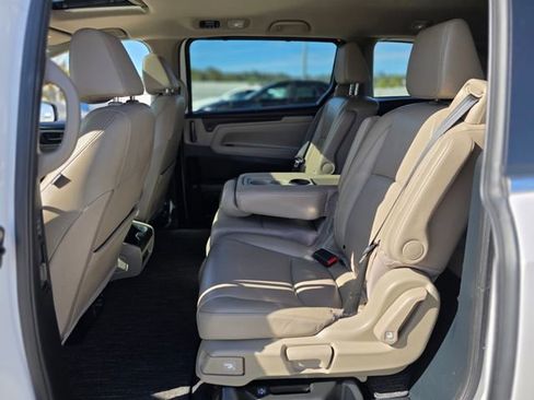 Used 2024 Honda Odyssey EX-L image 15