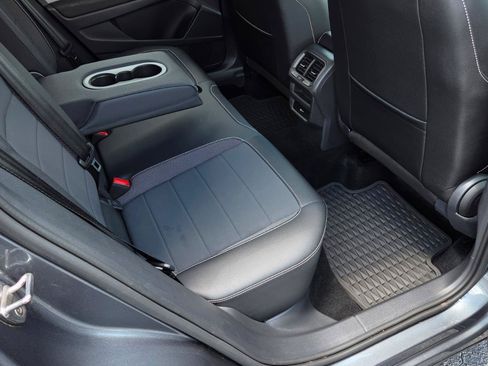 Certified 2022 Volkswagen Taos SE AWD/4WD image 53