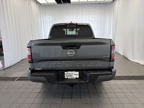 Used 2025 Nissan Frontier SV w/ SV Convenience Package AWD/4WD image 5