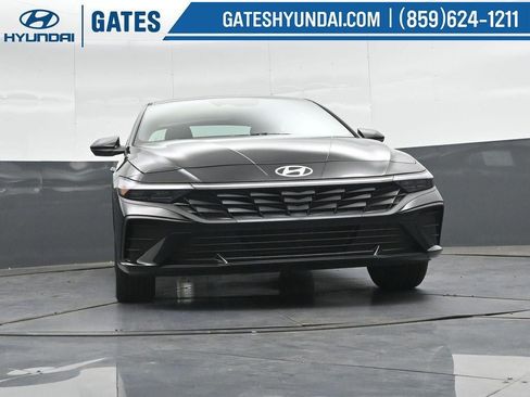 New 2026 Hyundai Elantra Sport FWD image 39