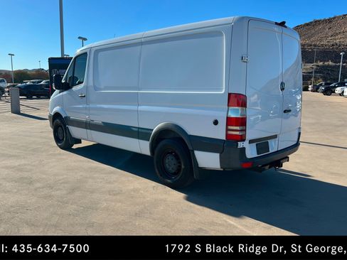 Used 2016 Mercedes-Benz Sprinter 2500 image 3
