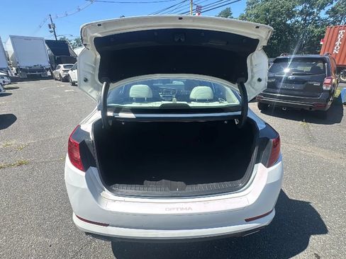 Used 2013 Kia Optima LX FWD image 15