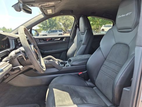 Used 2025 Porsche Cayenne Turbo GT AWD/4WD image 19