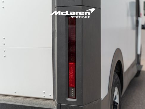 Used 2024 Chevrolet Brightdrop 400 w/ Commercial Equipment Package AWD/4WD image 22