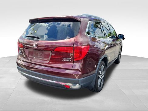 Used 2018 Honda Pilot Touring image 12