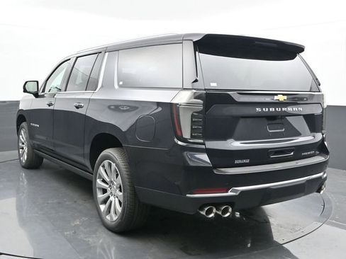 New 2026 Chevrolet Suburban High Country image 7