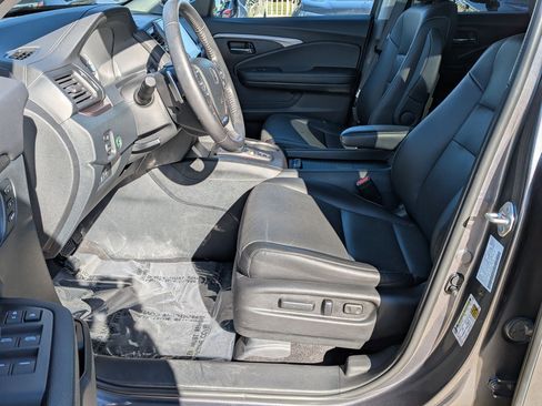 Certified 2023 Honda Ridgeline RTL image 11