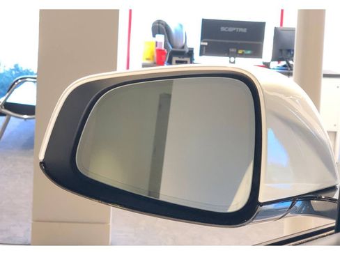 Used 2023 Tesla Model X image 37