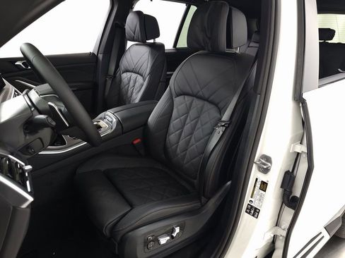 Used 2026 BMW X5 xDrive40i image 14
