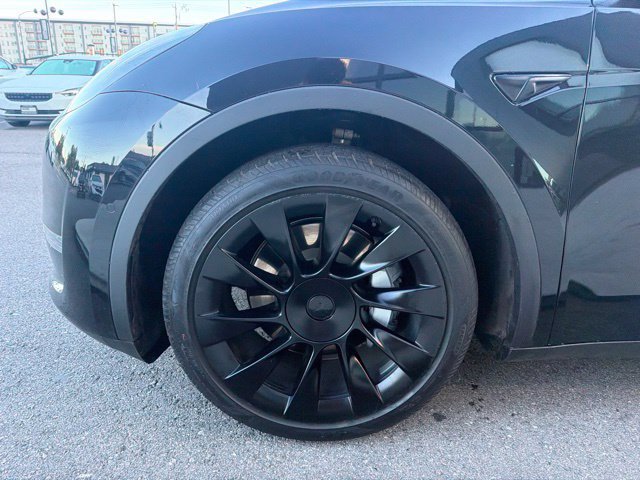 Used 2021 Tesla Model Y 2WD image 4