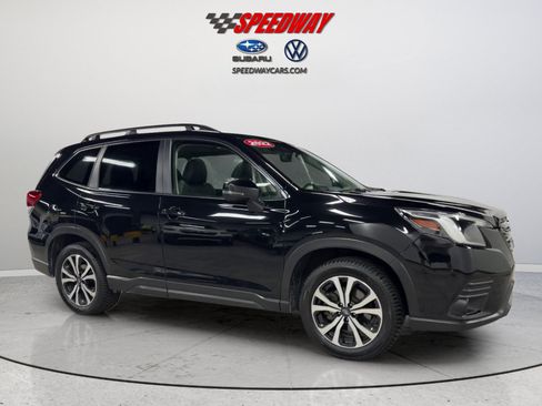 Certified 2022 Subaru Forester Limited AWD/4WD image 3