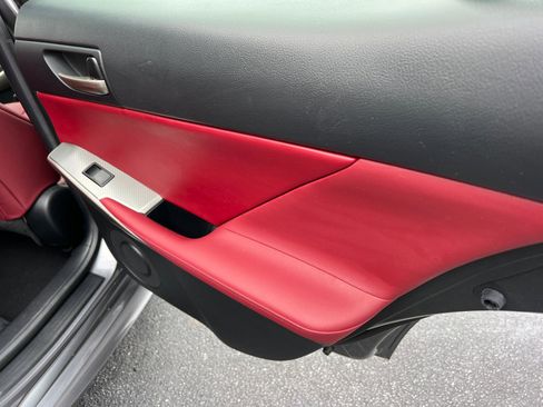 Used 2018 Lexus IS 300 F Sport w/ F Sport Package image 17