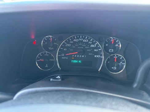 Used 2014 Chevrolet Express 2500 image 10