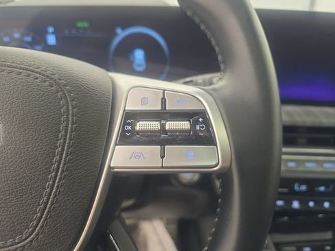 Used 2025 Kia Telluride SX FWD image 35