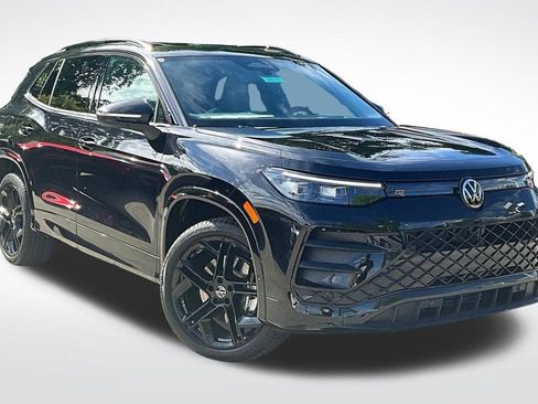 New 2026 Volkswagen Tiguan SE R-Line AWD/4WD image 12