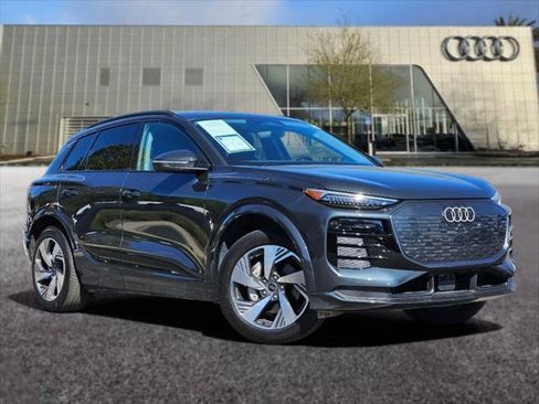 Used 2025 Audi Q6 e-tron Premium Plus w/ Premium Plus AWD/4WD image 1