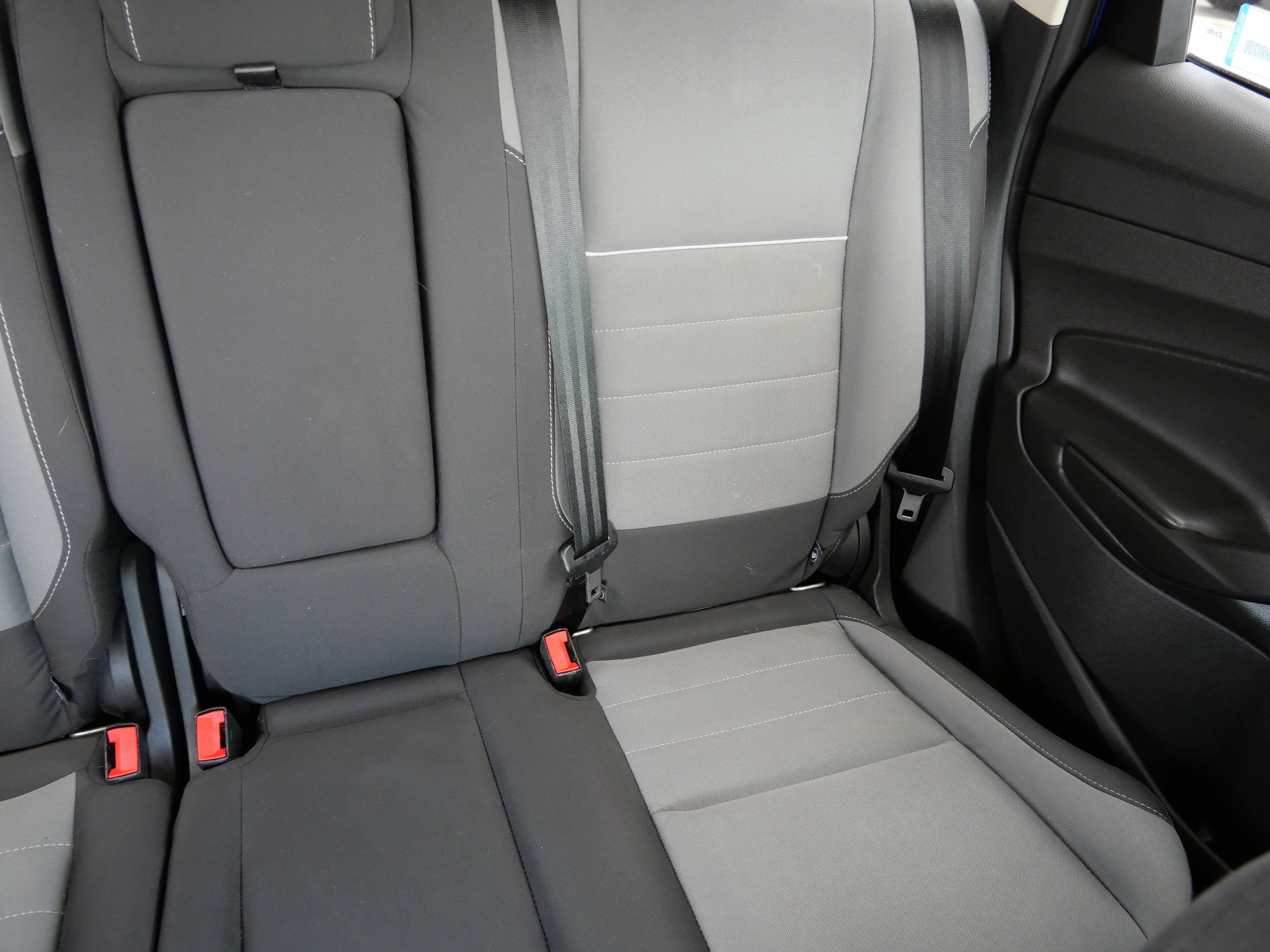 Used 2015 Ford Escape SE FWD image 14