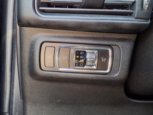 Certified 2023 Lincoln Corsair AWD w/ Equipment Group 101A image 20